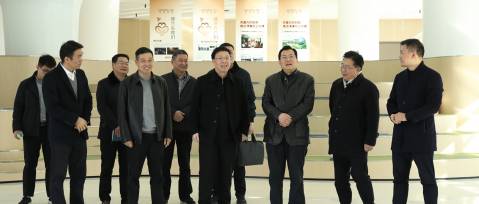 浙江省政协副主席、省慈善联合总会会长裘东耀一行莅临恒林家居调研